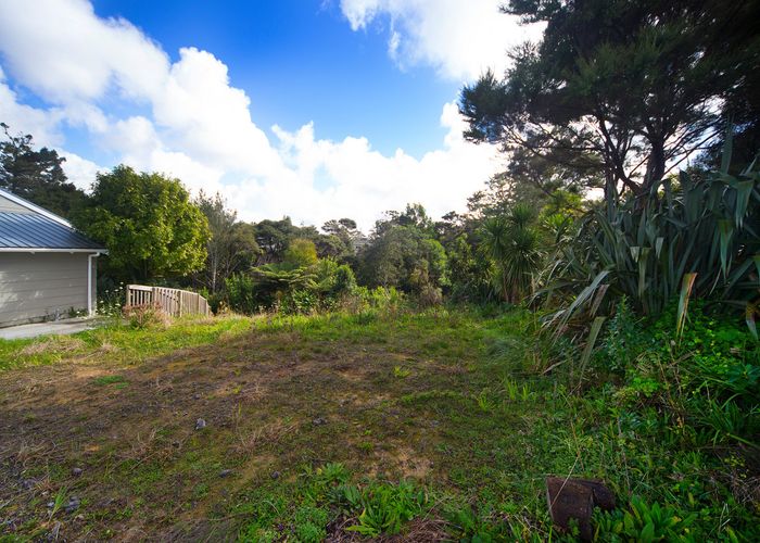  at 15 Glen Vista Place, Bayview, Auckland