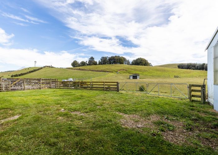  at 916 Mountain Road, Waiongana, Inglewood