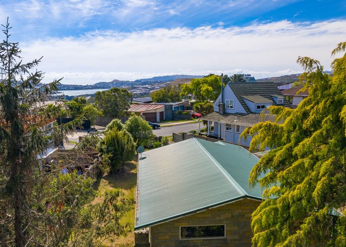  at 7 Ash Grove, Ranui, Porirua