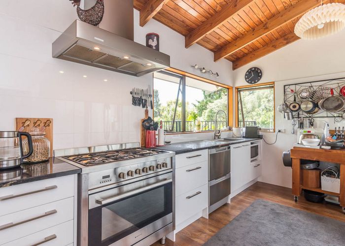  at 215 Shaw Road, Titirangi, Auckland