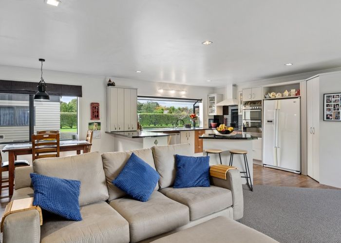  at 7 Faydon Close, Ohau, Levin