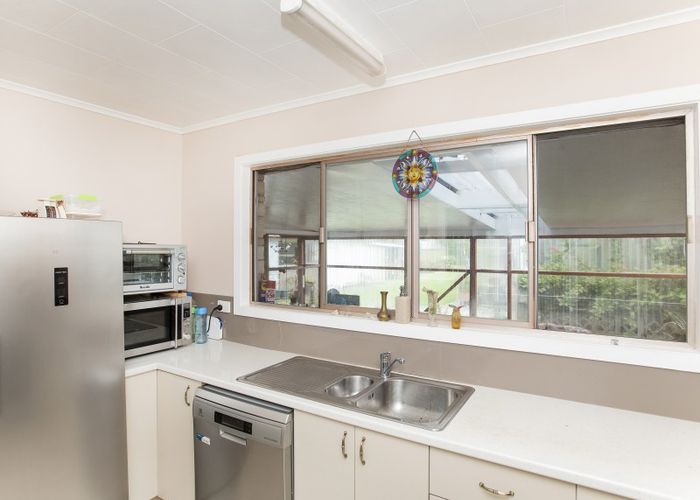  at 14 Steele Road, Tamarau, Gisborne