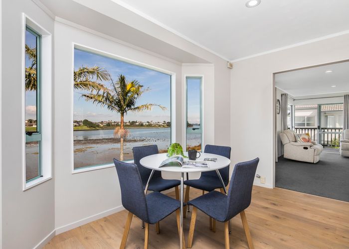  at 40 Keywella Drive, Conifer Grove, Takanini