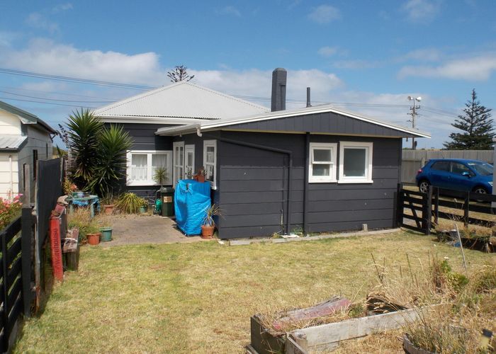  at 29 Seafront Road, Castlecliff, Whanganui