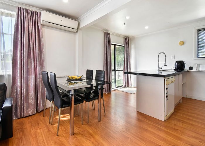  at 2/11 Nield Road, Manurewa, Auckland