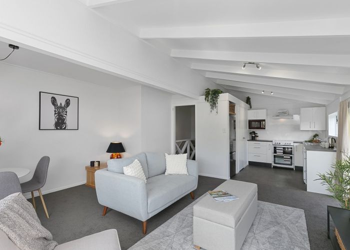  at 33B Cambrian Street, Churton Park, Wellington