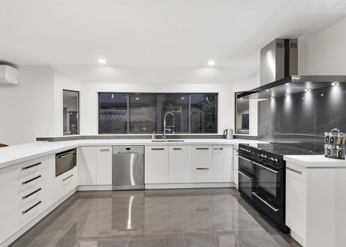 Free property data for 19 Montrose Crescent, Huntington, Hamilton