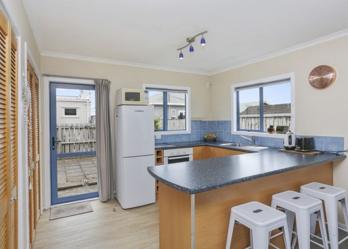  at 393 Carrington Street, Upper Vogeltown, New Plymouth