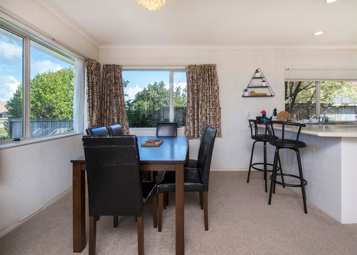  at 182A Botany Road, Botany Downs, Auckland