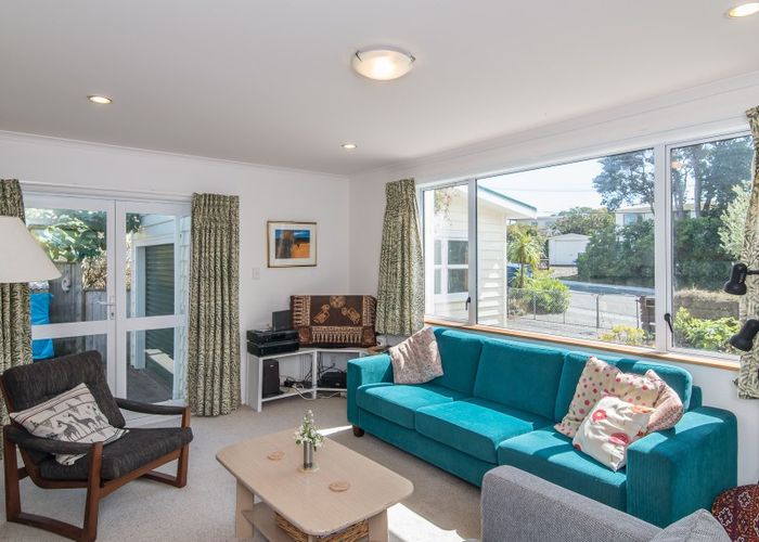  at 8 Te Miti Street, Paekakariki