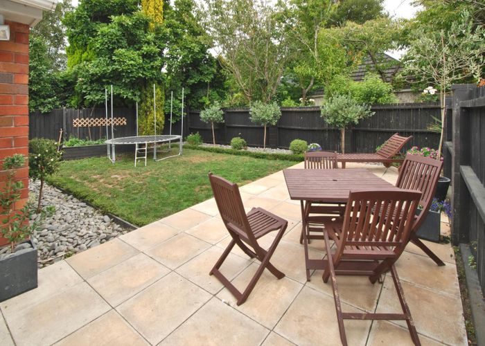  at 2/439 Avonhead Road, Avonhead, Christchurch