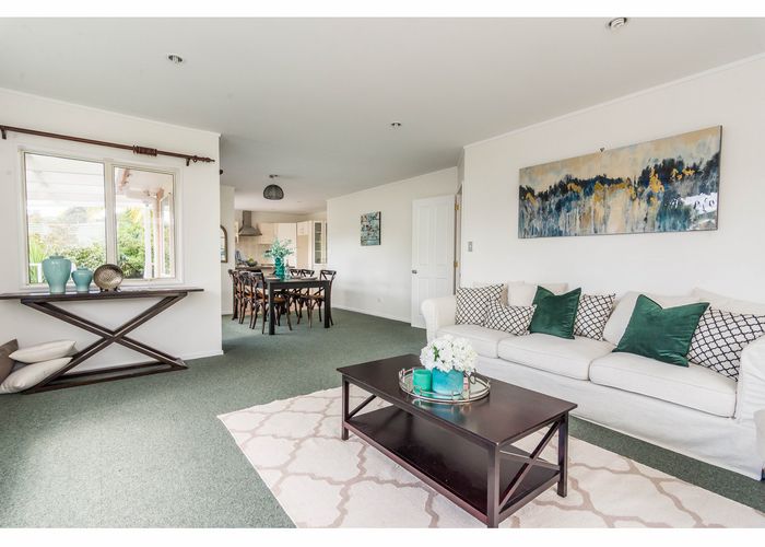  at 32 Milan Drive, Glen Eden, Auckland