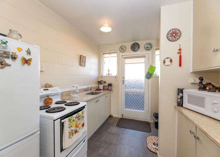  at 1/113 Middlepark Road, Sockburn, Christchurch