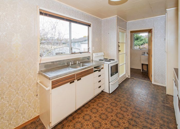  at 1/11 Charntay Avenue, Clover Park, Auckland