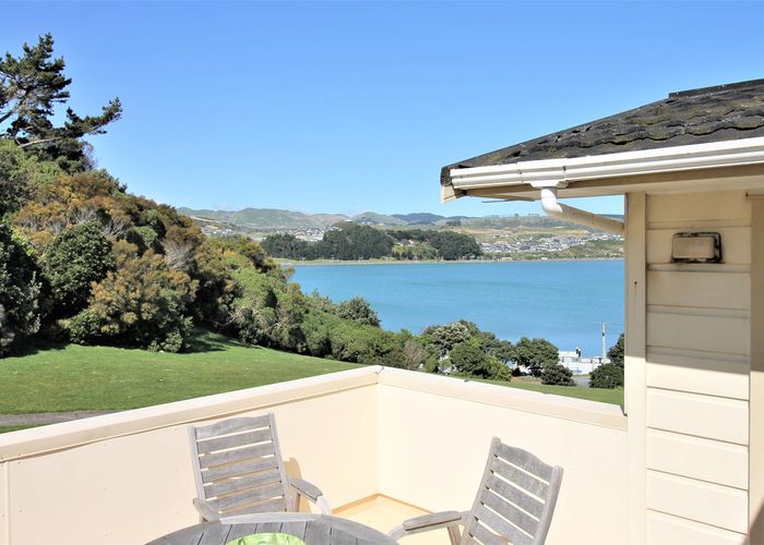  at 15 Gloaming Hill, Titahi Bay, Porirua