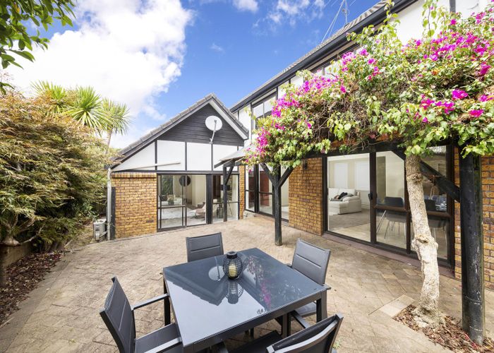  at 12 Steele Street, Meadowbank, Auckland