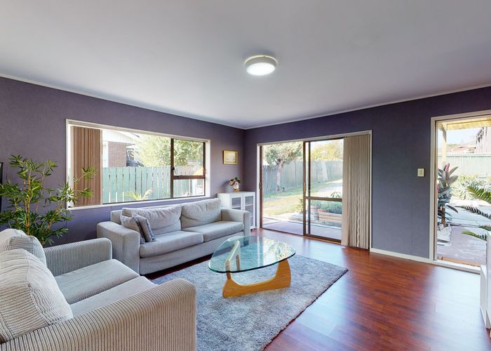  at 2/9 Ciprian Place, Henderson, Auckland