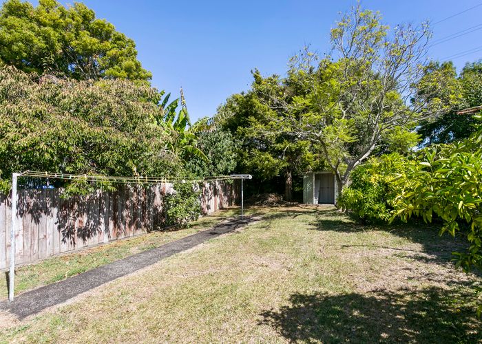  at 21 Royal View Road, Te Atatu South, Auckland