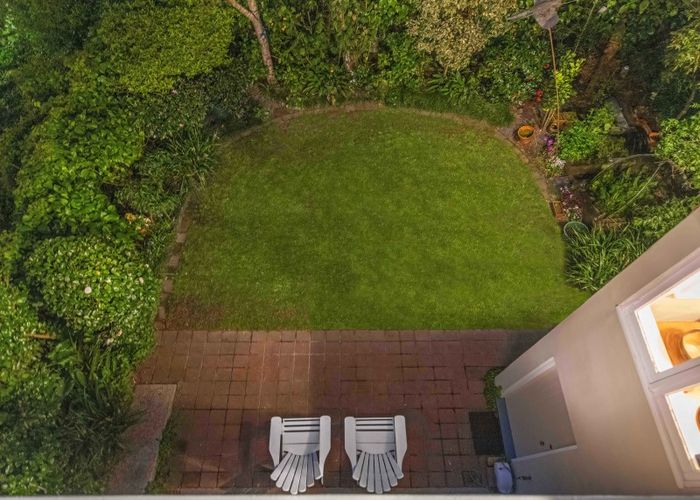  at 19 Grant Road, Thorndon, Wellington
