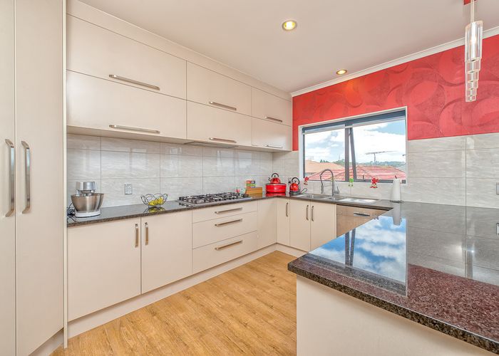  at 51 Saralee Drive, Manurewa, Auckland