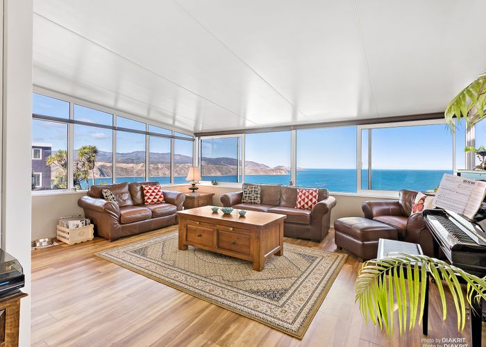  at 18 Signallers Grove, Strathmore Park, Wellington