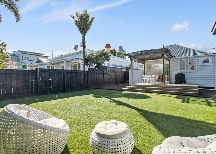  at 7 John Street, Ponsonby, Auckland