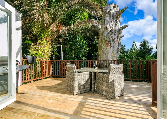  at 2/59 Rangatira Road, Beach Haven, Auckland