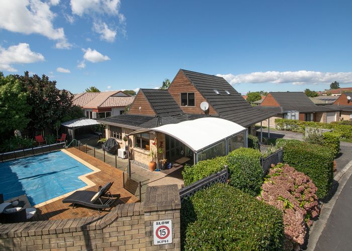  at 1/18 Williams Road, Hobsonville, Auckland