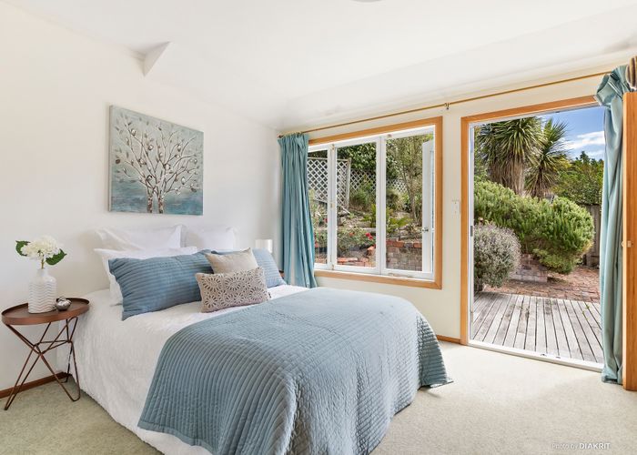  at 176 Barnard Street, Wadestown, Wellington