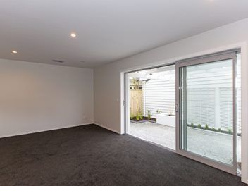  at 2/121 Muritai Road, Eastbourne, Lower Hutt