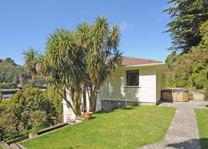  at 21 Canterbury Street, Karori, Wellington