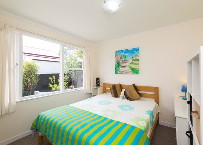  at 1/14 Poronui Street, Mount Eden, Auckland