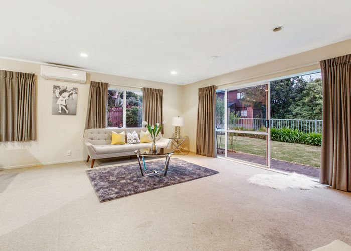  at 6/55 Mountain Road, Māngere Bridge, Auckland
