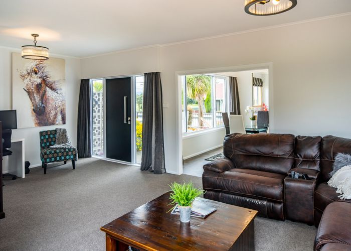  at 2/11 Awarua Street, Elsdon, Porirua