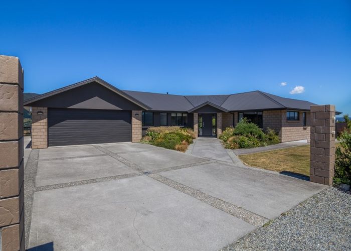  at 6 Mckenzie Way, Timberlea, Upper Hutt