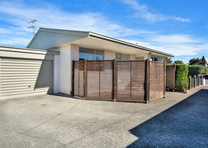  at 1-176/176 Grimseys Road, Redwood, Christchurch