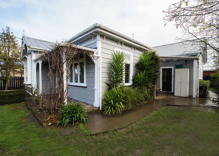  at 77 Gordon Street, Lansdowne, Masterton
