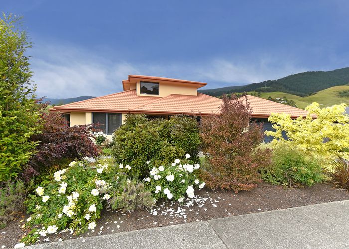  at 68 Washbourn Drive, Richmond