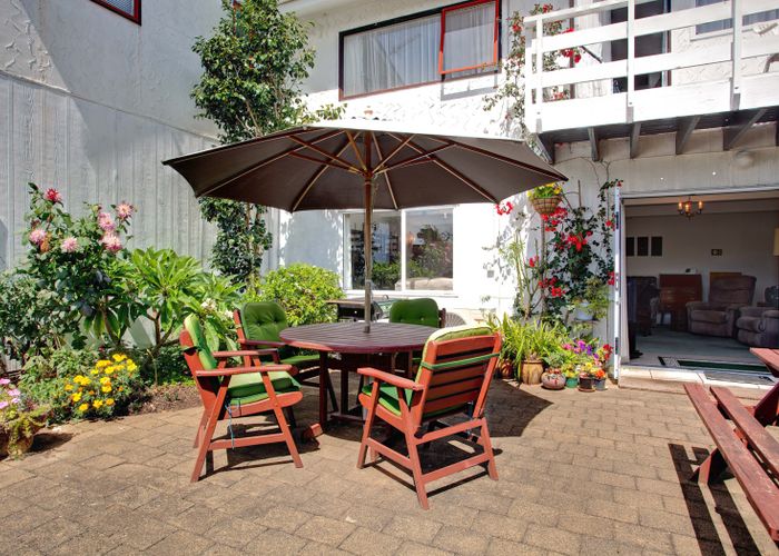  at 1/16 Vagus Place, Royal Oak, Auckland