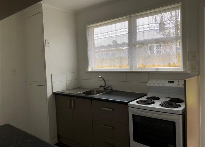  at 2/0 Mangere Road, Otahuhu, Auckland