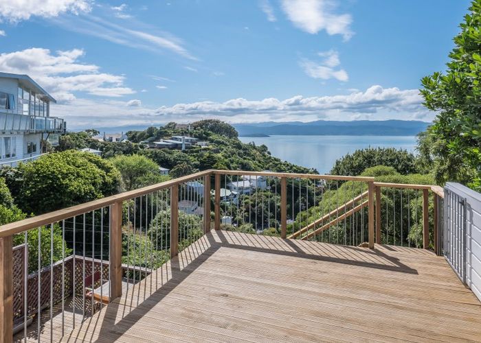 at 42 Anne Street, Wadestown, Wellington