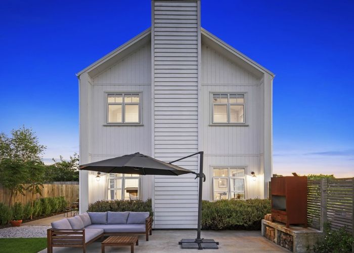  at 55 Fernbrook Drive, Hurworth, New Plymouth