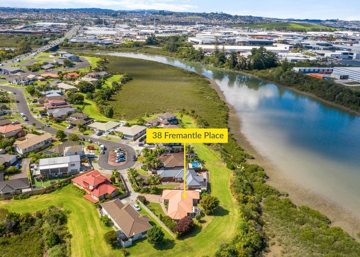  at 38 Fremantle Place, Pakuranga Heights, Auckland