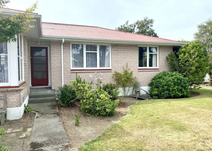  at 18 North Terrace, Darfield, Darfield