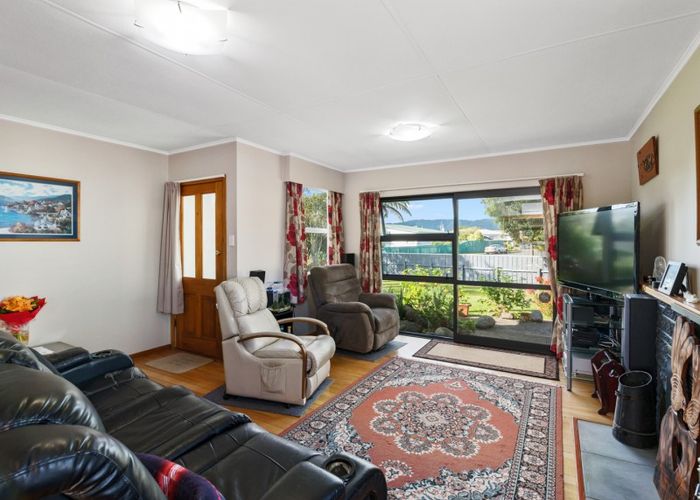  at 32 Balmoral Street, Levin, Levin