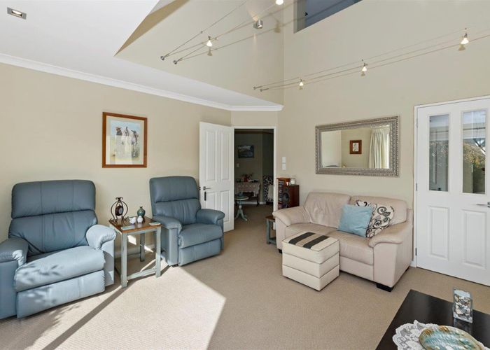  at 22 Tutere Street, Waikanae Beach, Waikanae