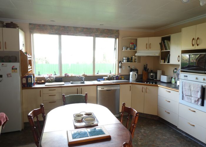  at 10 Stewart Street, Waimangaroa