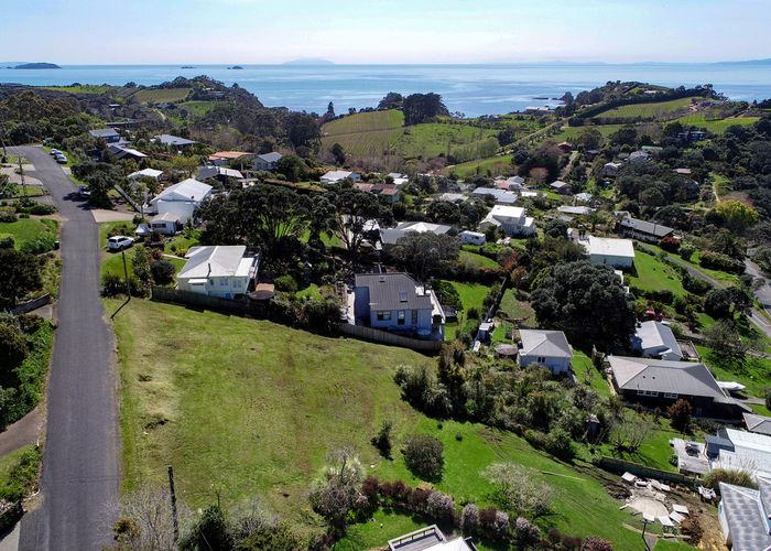  at 54 Tiri Road, Oneroa, Waiheke Island