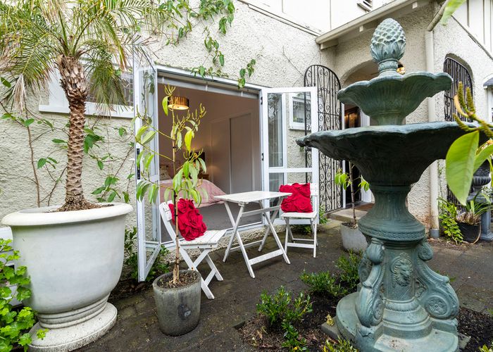  at 52 Upland Road, Remuera, Auckland
