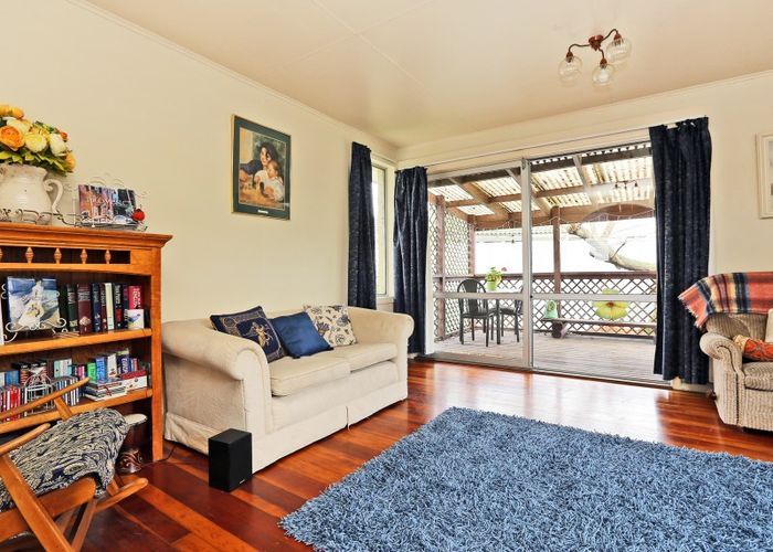  at 6 Bristol Place, Flaxmere, Hastings